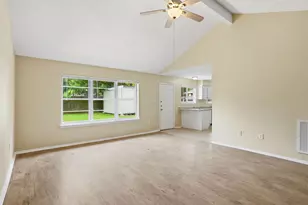15262 Mincing Ln, Channelview, TX 77530 - Photo 10