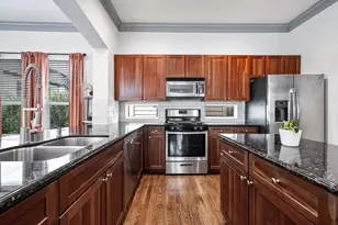 5723 Petty St, Houston, TX 77007 - Photo 4