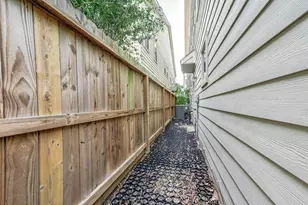 5723 Petty St, Houston, TX 77007 - Photo 34
