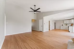 12119 Crystalwood Dr, Houston, TX 77013 - Photo 8