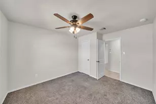29035 Jacobs River Dr, Katy, TX 77494 - Photo 8
