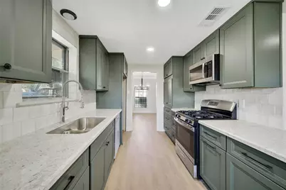 3022 Sparrow Street, Houston, TX 77051 - Photo 10