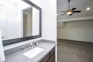 8515 S Rose Terrace Ln, Houston, TX 77055 - Photo 28