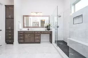 8515 S Rose Terrace Ln, Houston, TX 77055 - Photo 12