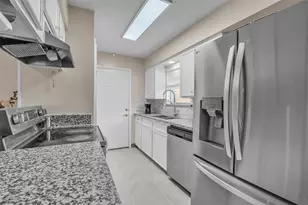 308 Tiegs St, League City, TX 77573 - Photo 8