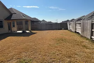 10818 Bodie Hls Dr, Rosharon, TX 77583 - Photo 18
