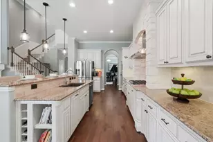 63 W Canyon Wren Cir, The Woodlands, TX 77389 - Photo 16