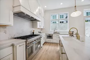 13 Wentworth Gate Path, Houston, TX 77027 - Photo 22