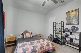 10842 Clfs Vw Dr, Iowa Colony, TX 77583 - Photo 28