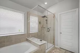 10842 Clfs Vw Dr, Iowa Colony, TX 77583 - Photo 24
