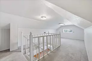 670 N 23rd St, Beaumont, TX 77706 - Photo 18