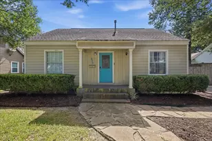 670 N 23rd St, Beaumont, TX 77706 - Photo 1