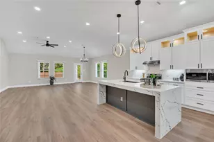 8125 Wetherby Ln, Houston, TX 77075 - Photo 10