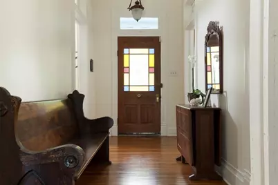 2419 Avenue L, Galveston, TX 77550 - Photo 2