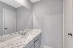 619 Leicester Ln, Houston, TX 77034 - Photo 18