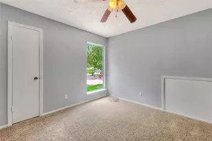 619 Leicester Ln, Houston, TX 77034 - Photo 22