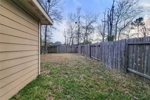 828 N Katydid Ct, Conroe, TX 77301 - Photo 14