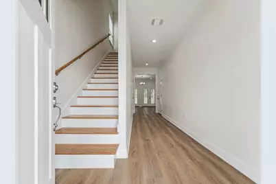 915 E 37th Street, Houston, TX 77022 - Photo 2