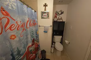 416 Turquoise Trade Dr, La Marque, TX 77568 - Photo 8