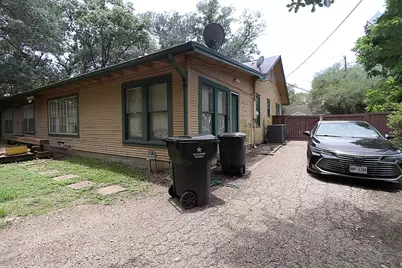 315 S Johnson Street, Alvin, TX 77511 - Photo 18