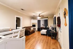 315 S Johnson St, Alvin, TX 77511 - Photo 4
