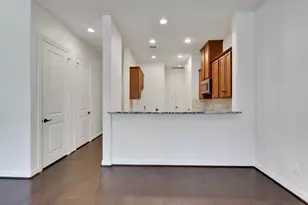 12 Tassia Ln, Pasadena, TX 77058 - Photo 10