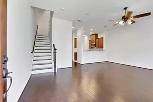 12 Tassia Ln, Pasadena, TX 77058 - Photo 4