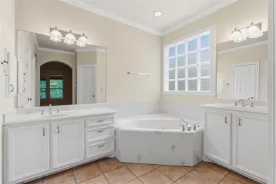 106 Lazy Springs Drive, Conroe, TX 77356 - Photo 20