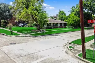4600 Pin Oak Ln, Bellaire, TX 77401 - Photo 4