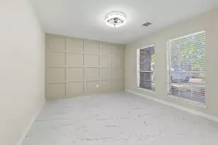 15810 Pilgrim Hall Dr, Friendswood, TX 77546 - Photo 8