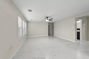 15810 Pilgrim Hall Dr, Friendswood, TX 77546 - Photo 6