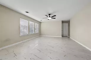 15810 Pilgrim Hall Dr, Friendswood, TX 77546 - Photo 6