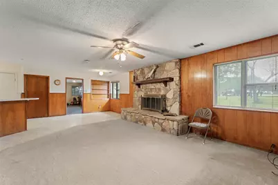 268 Sue Ann Street, El Campo, TX 77437 - Photo 14