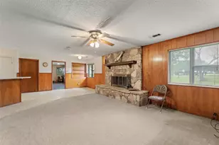 268 Sue Ann St, El Campo, TX 77437 - Photo 14