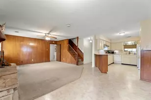 268 Sue Ann St, El Campo, TX 77437 - Photo 16