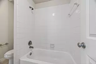 6726 Hathaway Ln, Sugar Land, TX 77479 - Photo 30