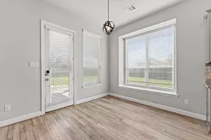 12402 Oakleaf Bend Dr, Humble, TX 77346 - Photo 16