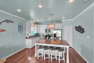 979 Palm Ridge Dr, Crystal Beach, TX 77650 - Photo 14