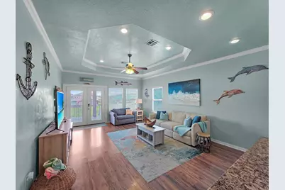 979 Palmridge Drive, Crystal Beach, TX 77650 - Photo 12