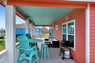 979 Palm Ridge Dr, Crystal Beach, TX 77650 - Photo 42