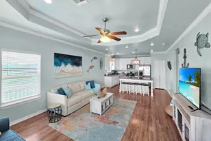 979 Palm Ridge Dr, Crystal Beach, TX 77650 - Photo 8