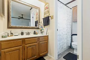1615 Pecan Hollow St, Pearland, TX 77581 - Photo 8