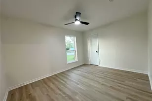 9539 Beverly Hill St, Houston, TX 77063 - Photo 32