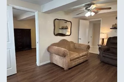 913A Atchison Street N, Sealy, TX 77474 - Photo 4