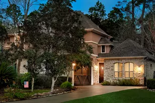 22 Mill Point Pl, The Woodlands, TX 77380 - Photo 2