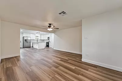 229 Burkett Street, Richwood, TX 77531 - Photo 4