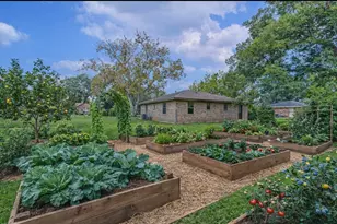 229 Burkett St, Richwood, TX 77531 - Photo 38