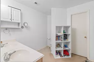 2835 Oakland Brook St, Houston, TX 77038 - Photo 14