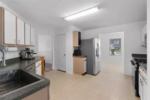 2835 Oakland Brook St, Houston, TX 77038 - Photo 8