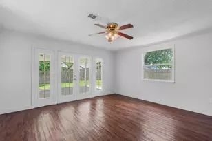 2006 Crestmont Cir, Missouri City, TX 77459 - Photo 6